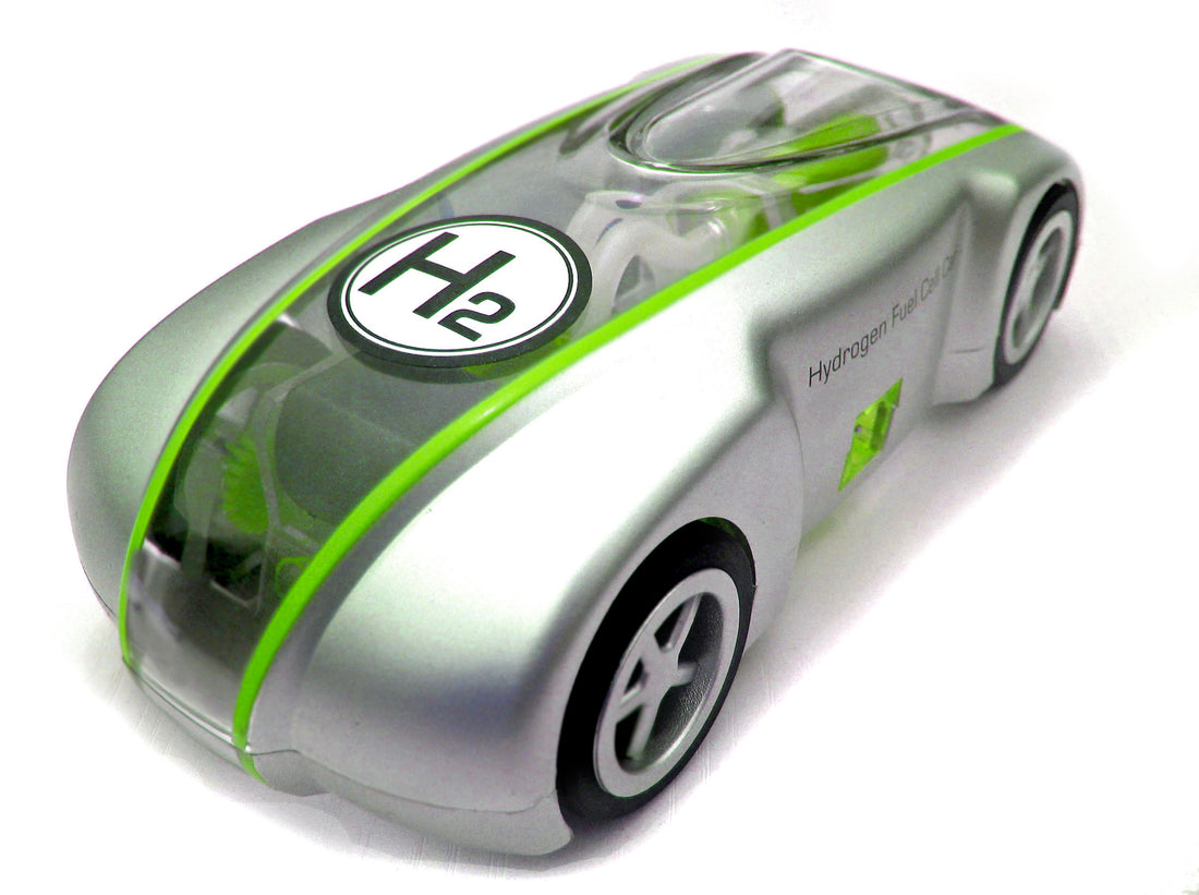 Renewable Energy: Hydrogen Hybrid RC Car H-Racer 2.0